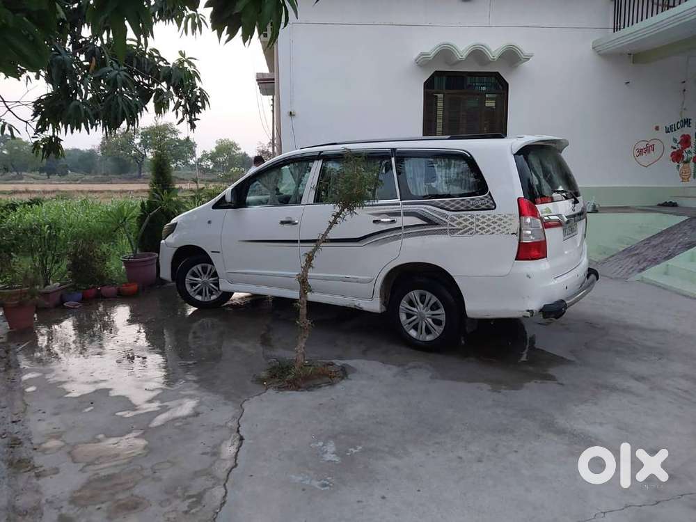Toyota Innova 2014 Diesel Well Maintained