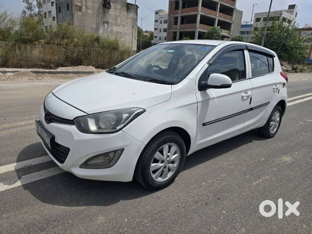 Hyundai I20 Sportz 1.2 Bs-iv, 2013, Cng & Hybrids
