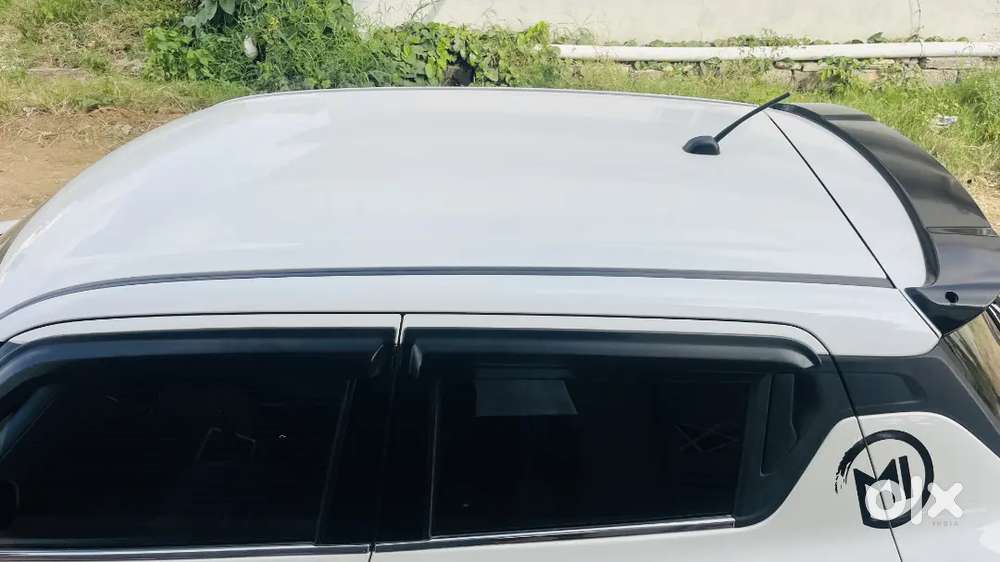 Maruti Suzuki Swift 2023 Petrol Zxi