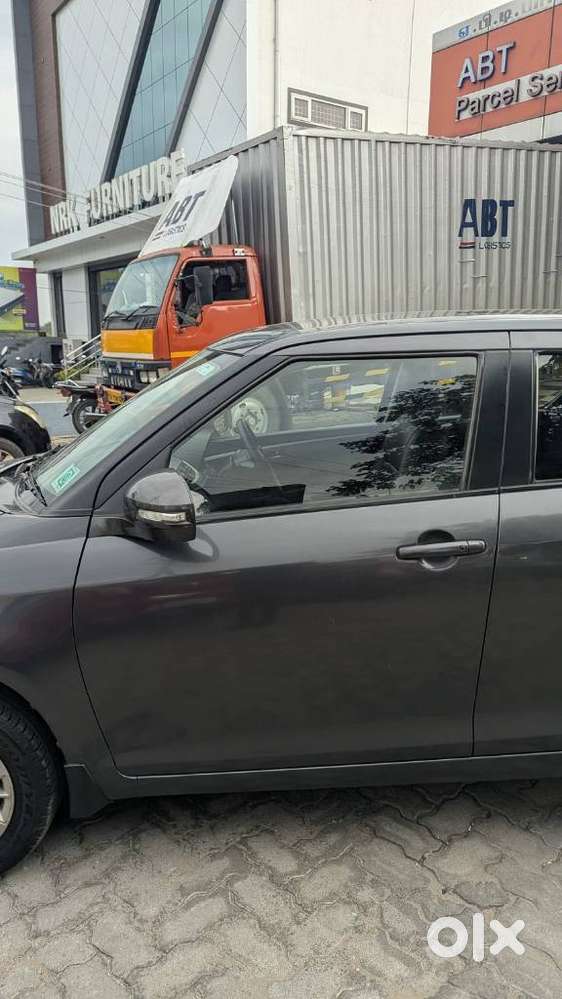 Maruti Suzuki Swift Vvt Zxi, 2016, Petrol