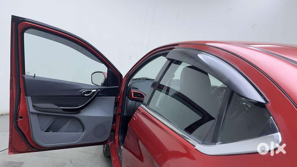 Tata Tigor 1.2 Revotron Xz Option, 2017, Petrol
