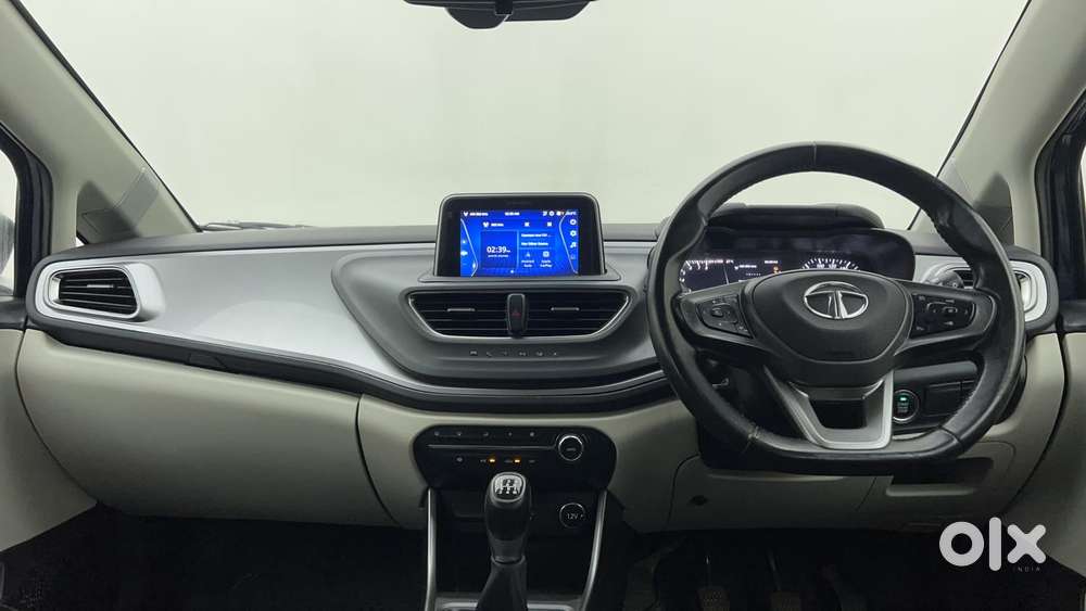 Tata Altroz 1.2 Xz Plus Petrol, 2023, Petrol