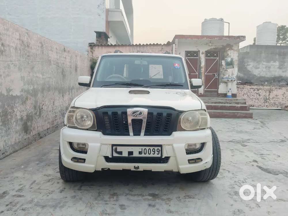 Mahindra Scorpio Classic 2006 Diesel 97000 Km Driven