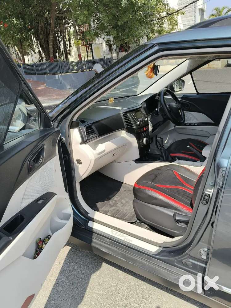 Mahindra Xuv300 W6 Diesel 38000 Kms Non Accident Showroom Service