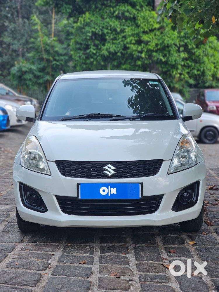 Maruti Suzuki Swift Vxi + Manual, 2017, Petrol