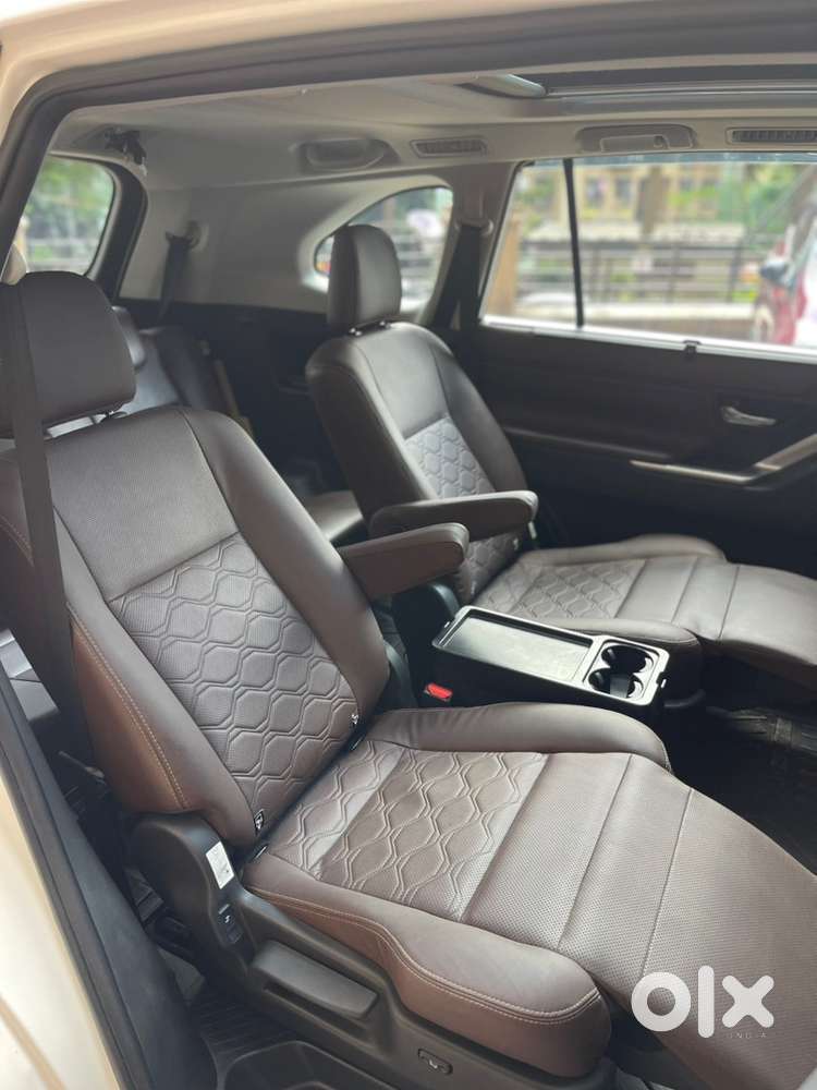 2025 Toyota Innova Hycross Zx(0) Hybrid