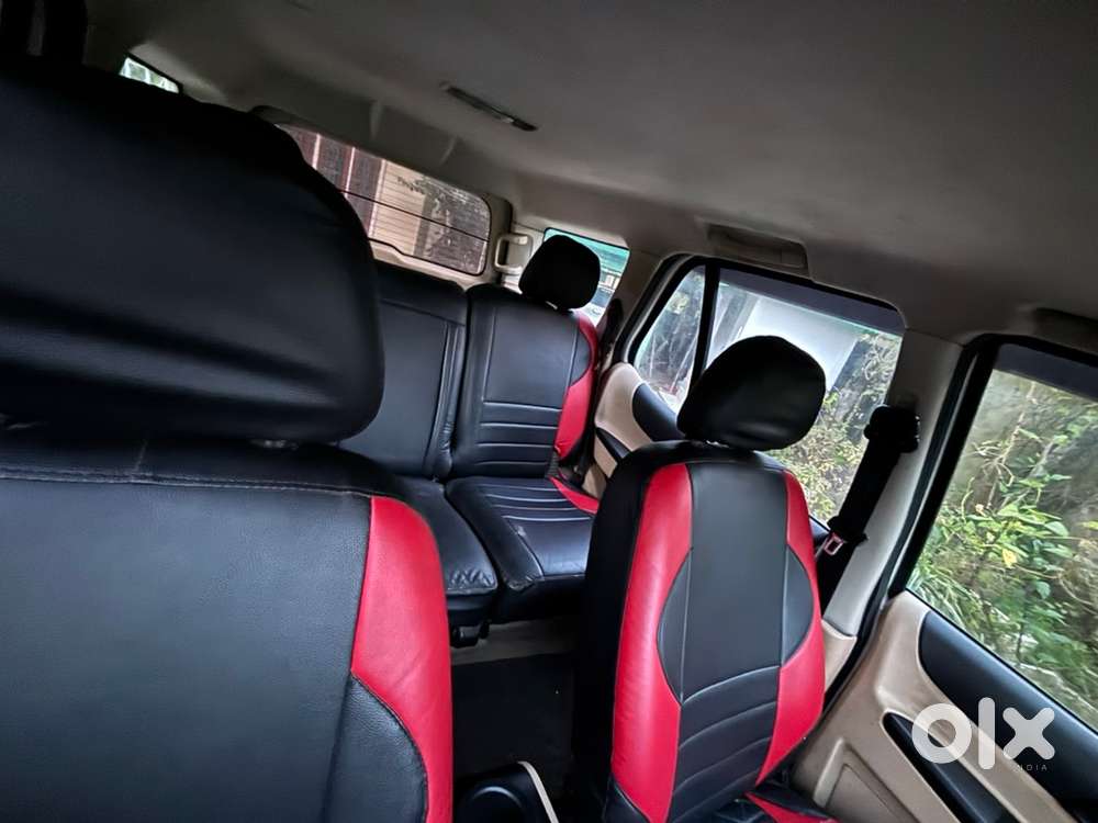 Tata Safari Storme 2017
