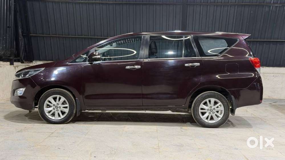 Toyota Innova Crysta 2.4 V 7 Str, 2017, Diesel