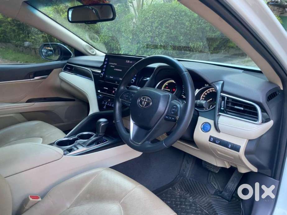 Toyota Camry Hybrid, 2024, Petrol