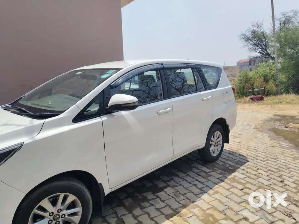 Toyota Innova Crysta 2018