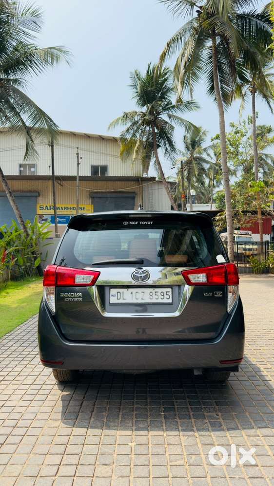 Toyota Innova Crysta 2018 Diesel 135000 Km Driven