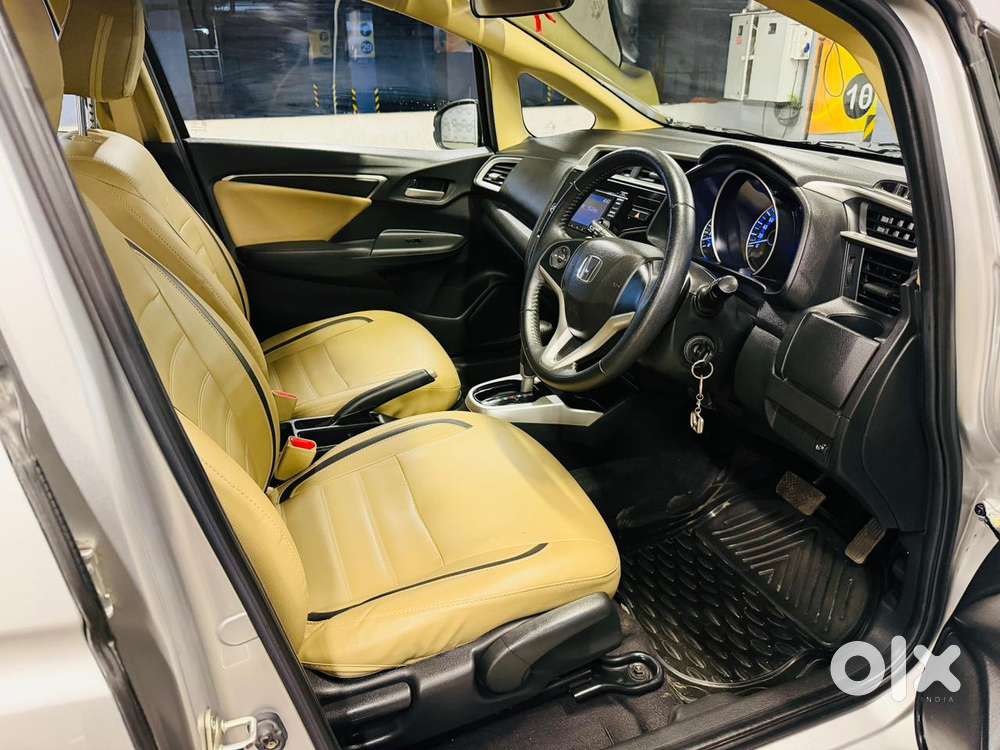 Honda Jazz V Cvt, 2016, Petrol