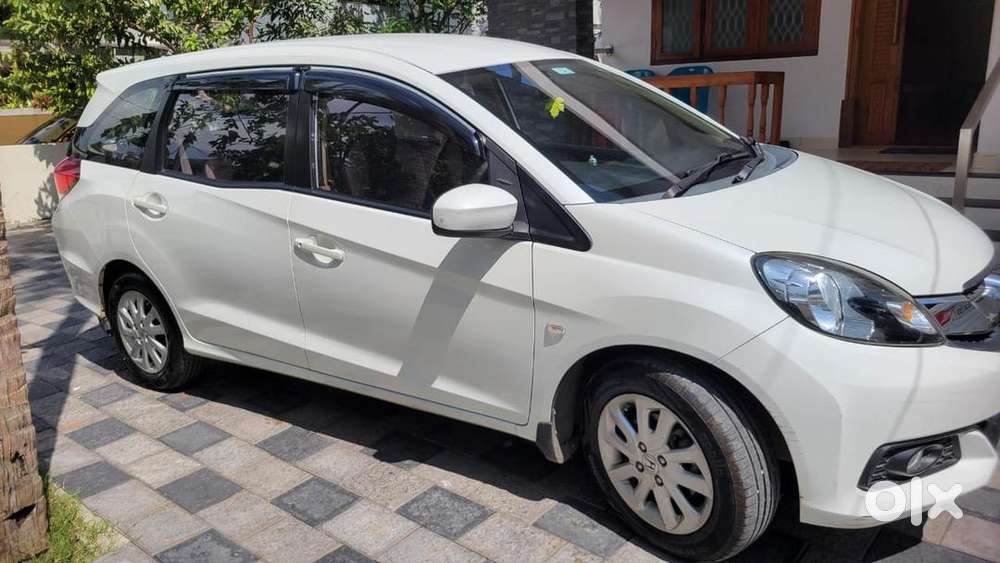 Honda Mobilio 2015 Petrol Well Maintained