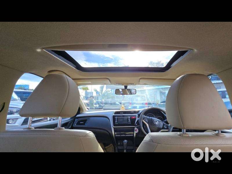 Honda City V At Sunroof I-vtec, 2016, Petrol