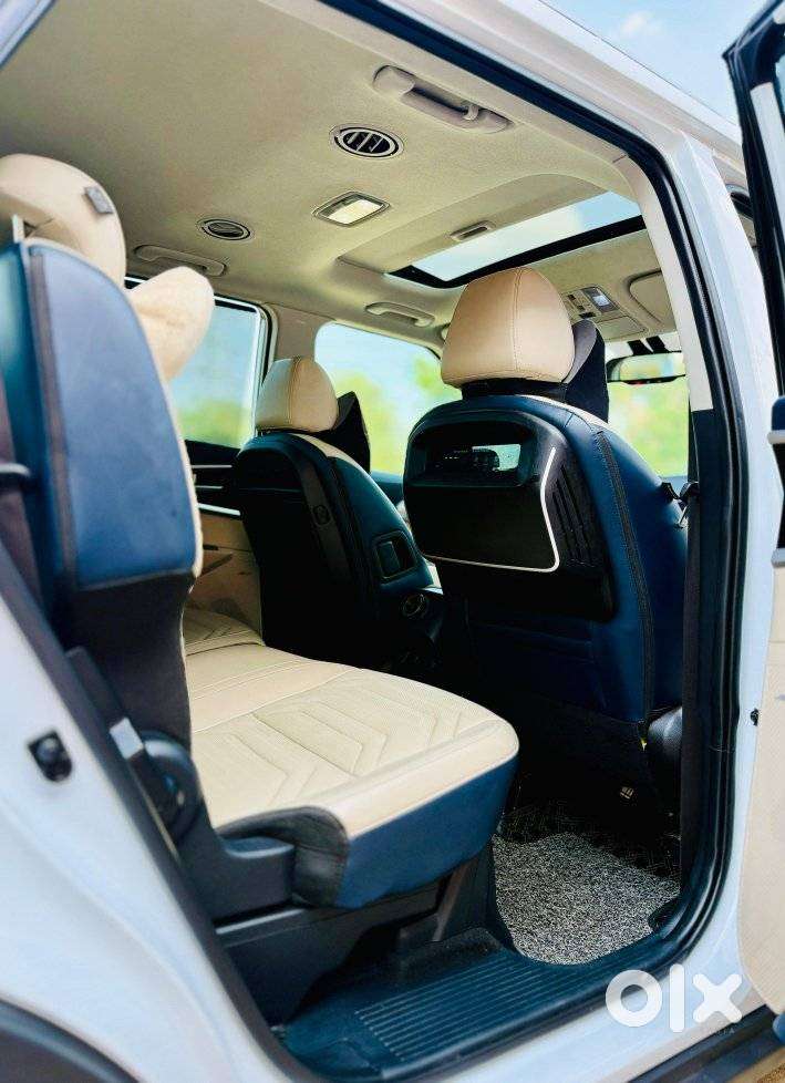 Kia Carens 1.5 Luxury Plus Diesel 6 Str, 2024, Diesel