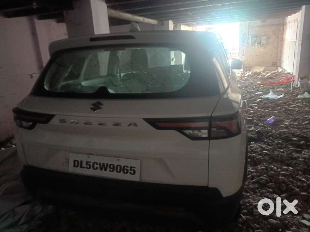 Maruti Brezza Petrol 2025