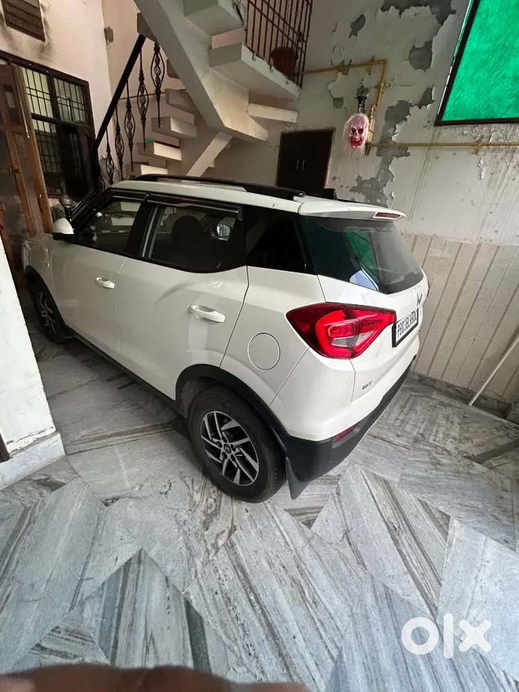 Mahindra Xuv300 2023 Diesel Geniune 35600 Km Driven