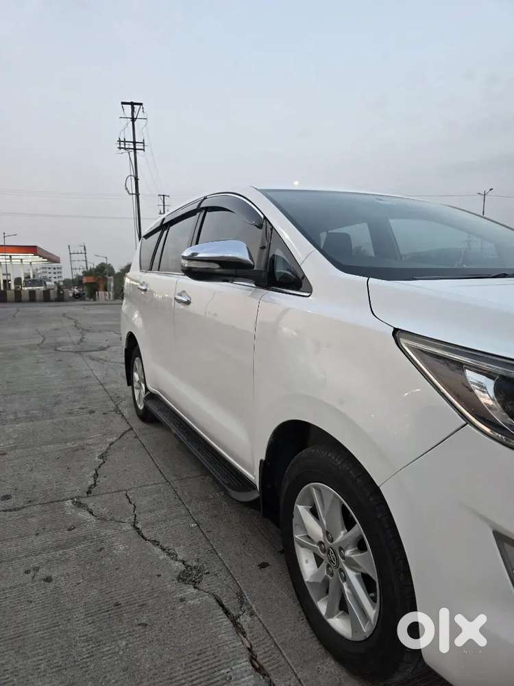 Toyota Innova Crysta 2017 Diesel 311000 Km Driven