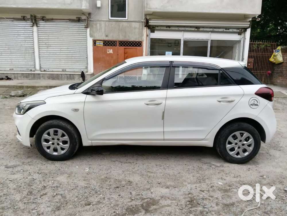 Hyundai Elite I20 [ ] 1.2 Magna Executive, 2018, Petrol