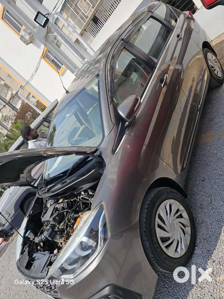 Good Condition,accident No,tyers 80%,battery New,keys 1ac Good Working