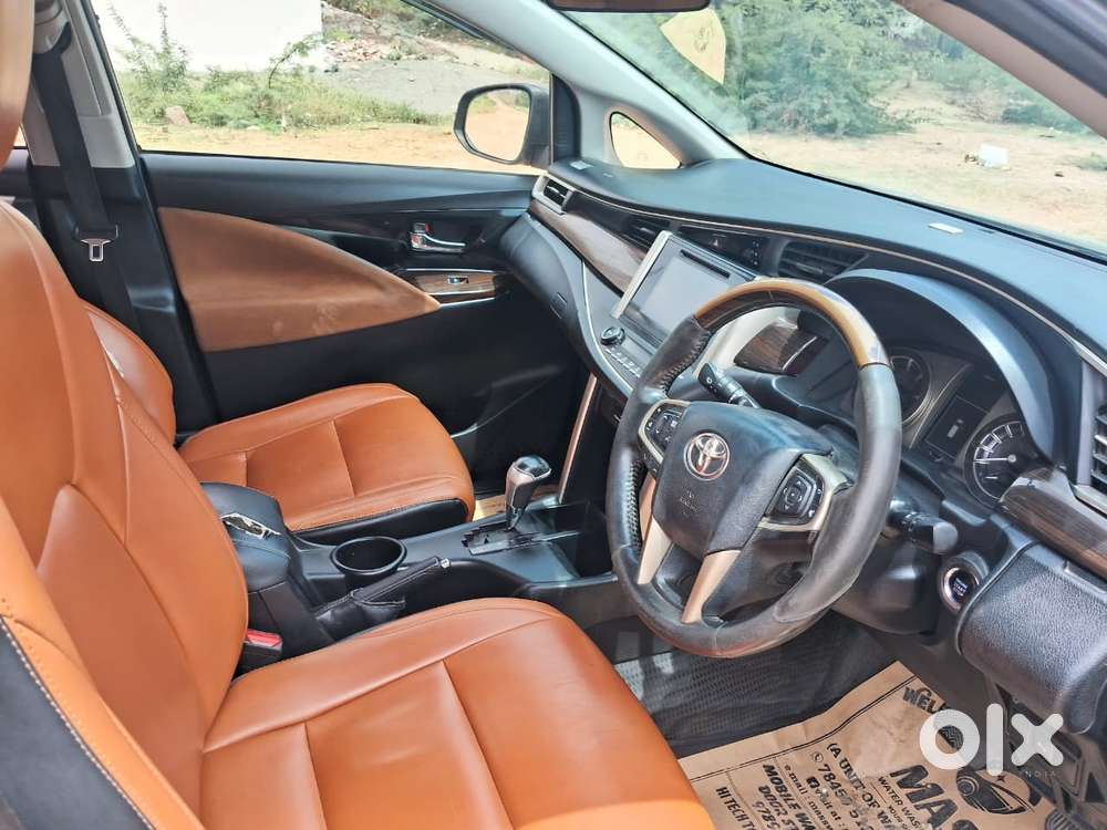 Toyota Innova Crysta 2.8z Automatic, 2017, Diesel