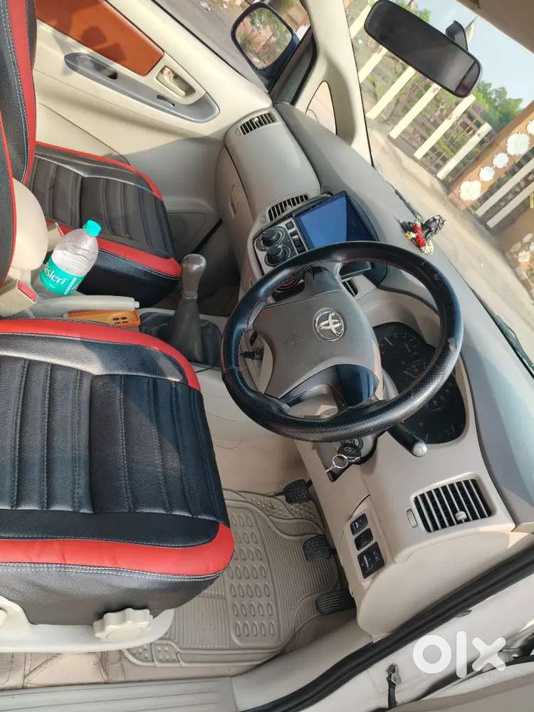 Toyota Innova Car