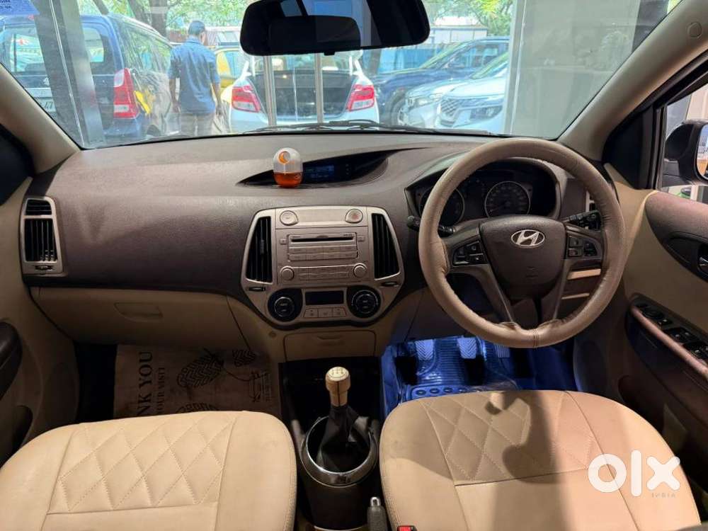 Hyundai I20 2010-2012 1.2 Sportz, 2011, Petrol