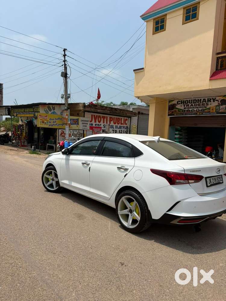 Hyundai Verna 1.5 Petrol 2022