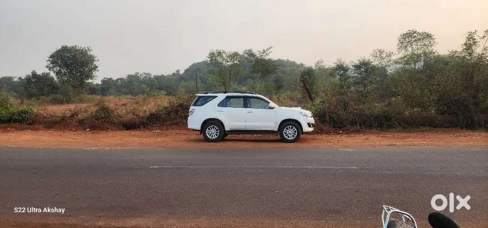 Toyota Fortuner 2013 Diesel Comapany  Maintained