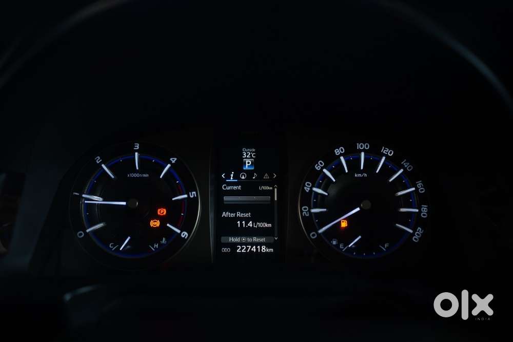 Toyota Innova Crysta 2.8 Z, 2017, Diesel