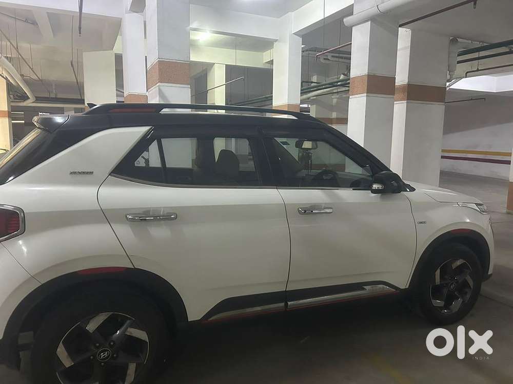 Hyundai Venue 2020 Petrol Good Condition