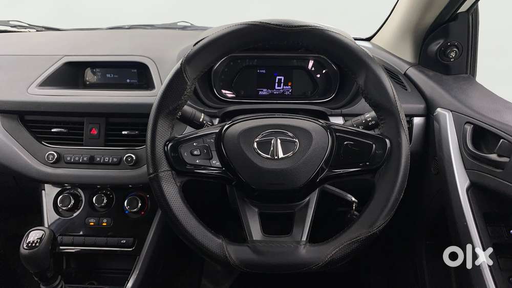 Tata Nexon 1.2 Revotron Xm (s), 2020, Petrol