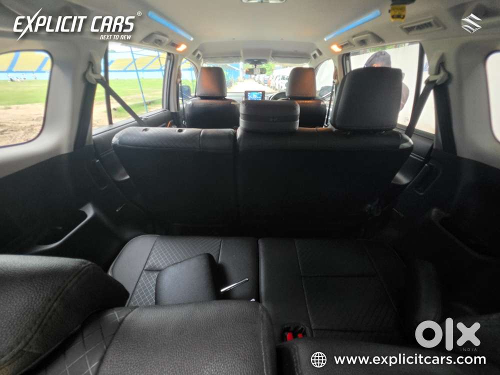 Maruti Suzuki Invicto Zeta Plus 8str, 2023, Petrol