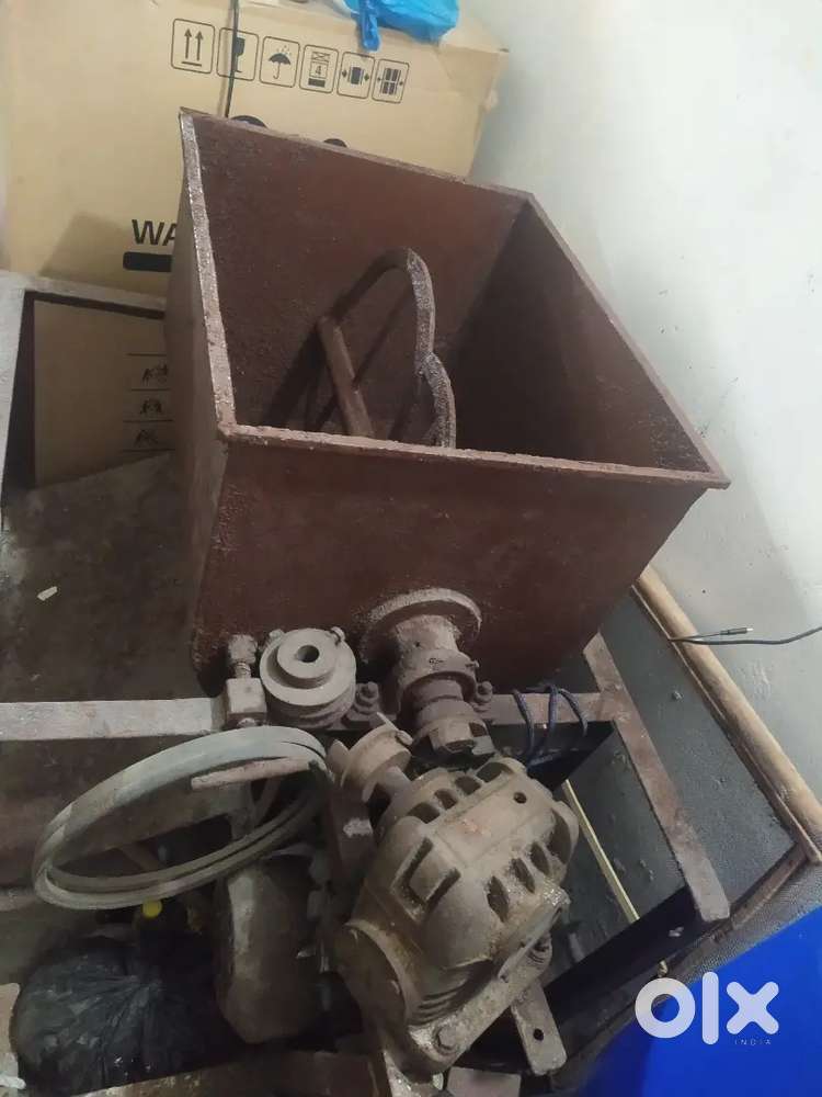 Detergent mixture machine