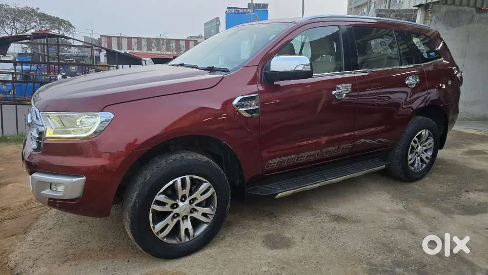 Ford Endeavour 2.2at Panaromic Sunroof 2018