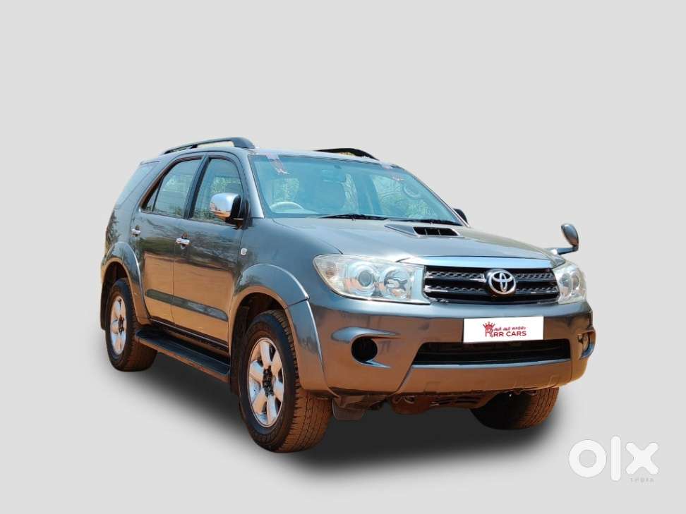 Toyota Fortuner 4x4 Mt 2.8 Diesel, 2011, Diesel