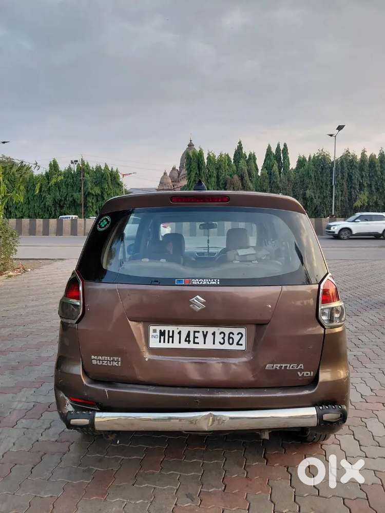 Maruti Suzuki Ertiga 2015 Diesel 160000 Km Driven
