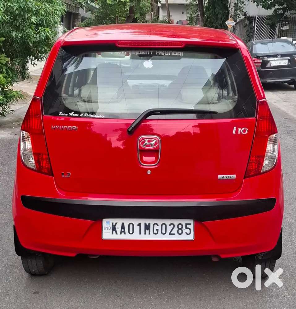 Hyundai I10 With Abs And Airbag 2010 Petrol 53000 Km Driven