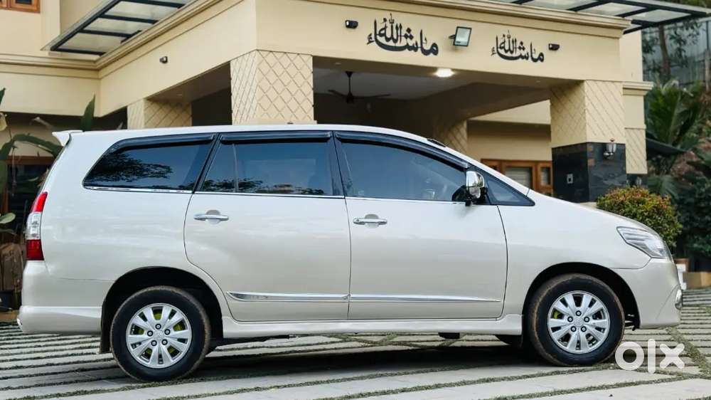 Toyota Innova 2012 Diesel 250000 Km Driven