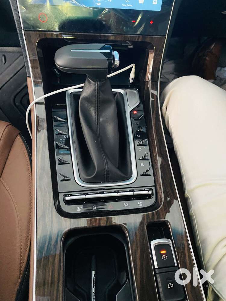 Mg Hector Plus Sharp Pro 1.5 Turbo Petrol Cvt 6 Str, 2024, Petrol