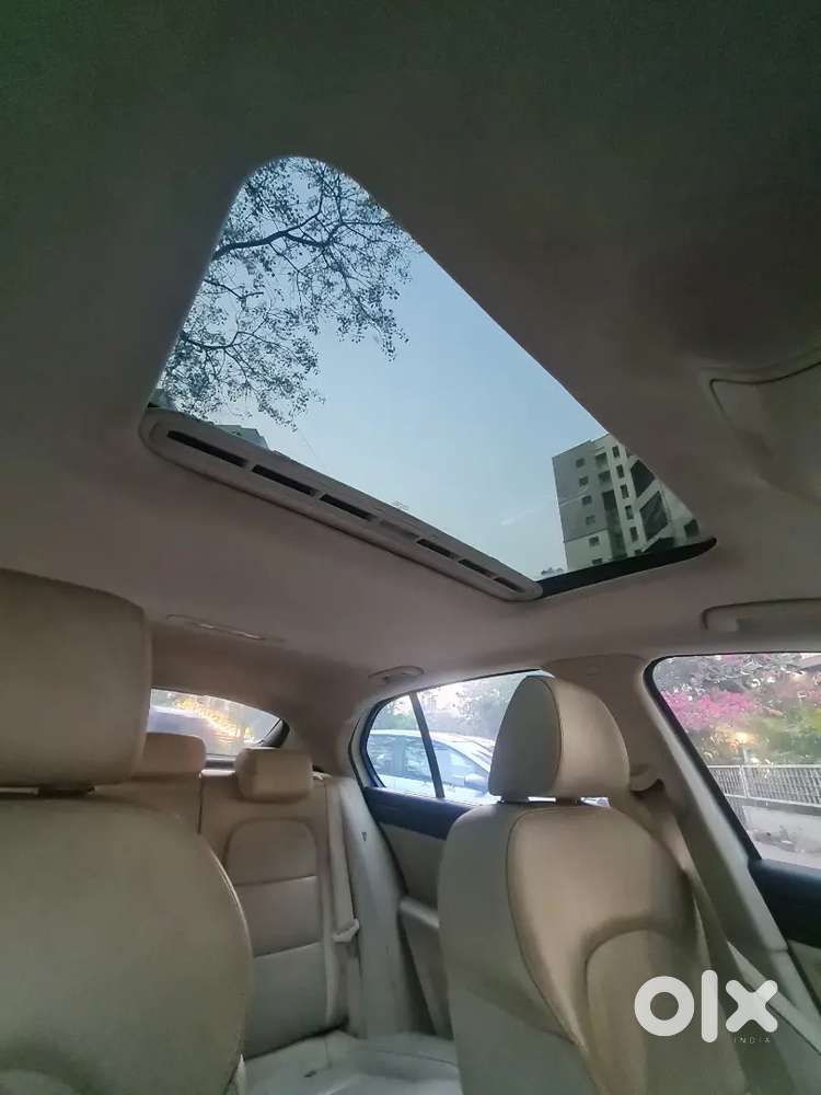 Skoda Superb A Luxury Sedan 26370 Km Super Tight Condition.
