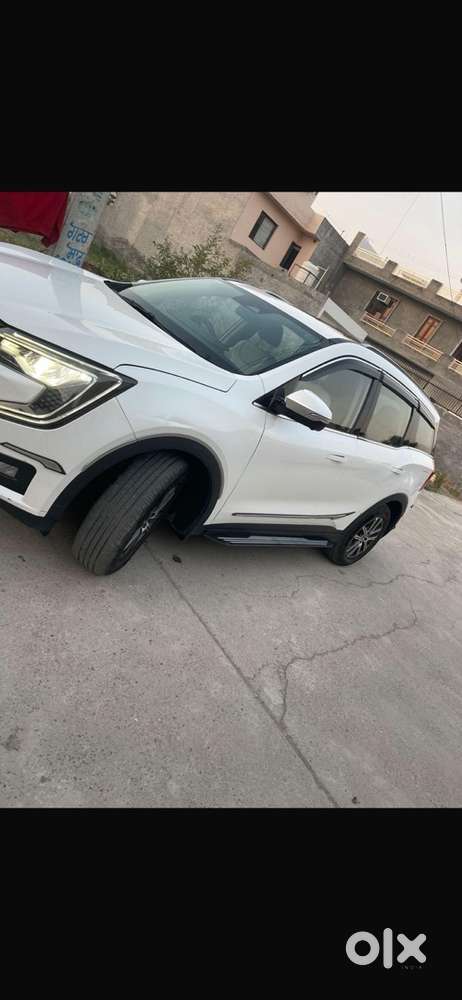 Mahindra Xuv700 2021 Petrol Good Condition