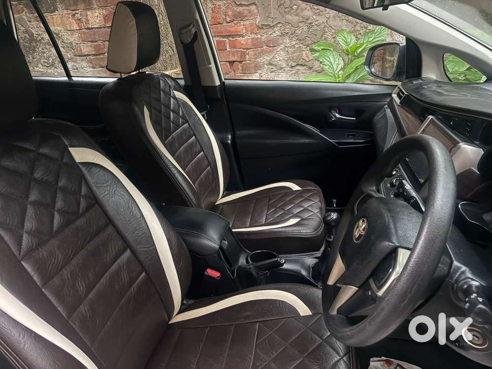 Toyota Innova Crysta 2.4g 2019