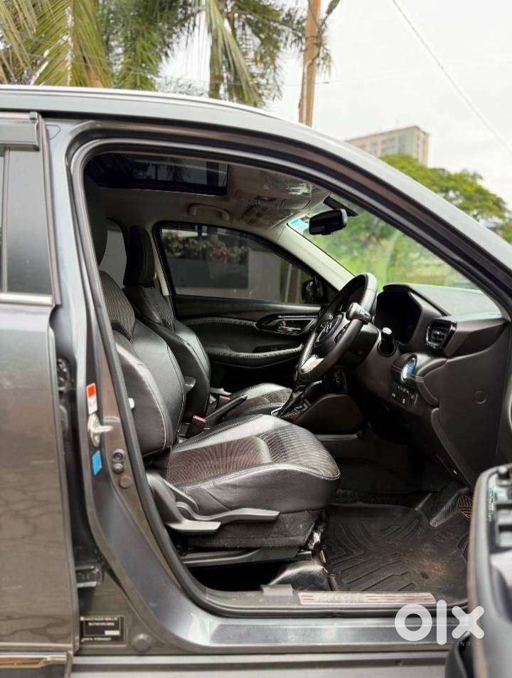Maruti Suzuki Grand Vitara 1.5 Alpha Smart Hybrid At, 2023, Petrol