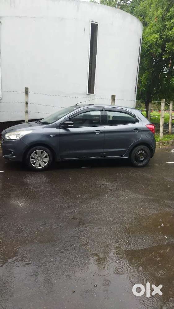 Ford Figo 2015 Petrol 95000 Km Driven