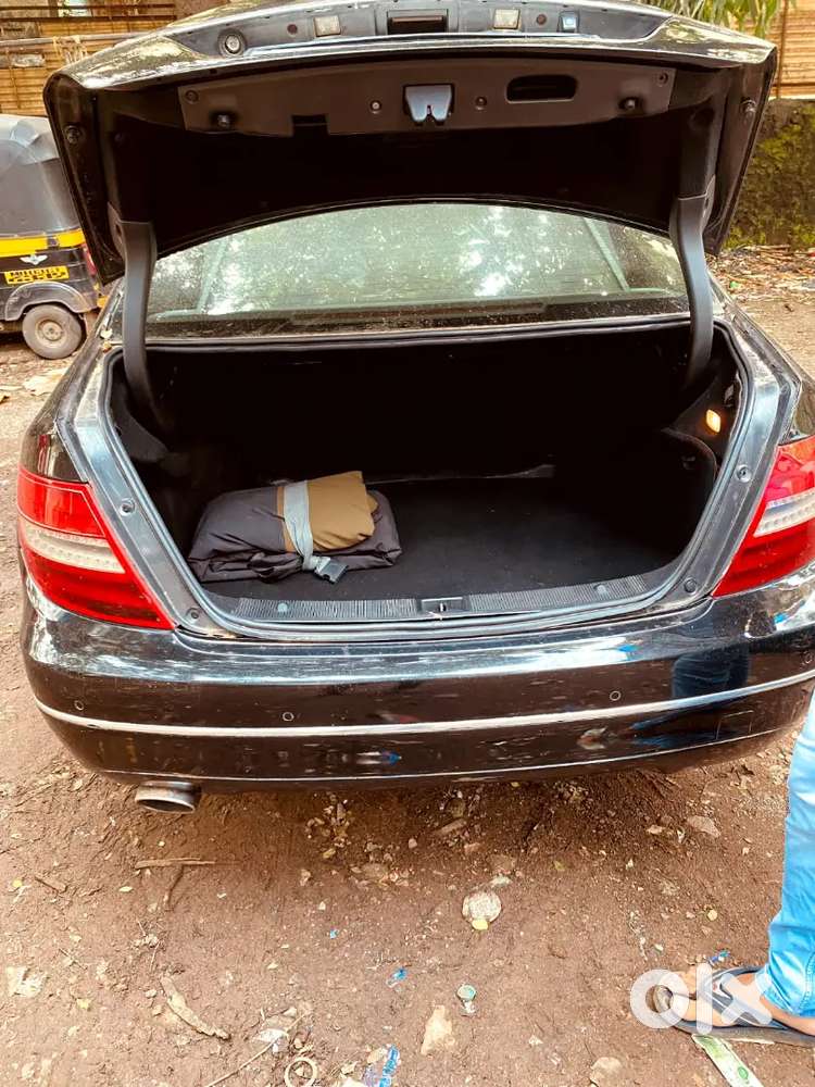 2011 Mercedes C-class C200  Automatic  1.02 Lakh Km  Vip Condition