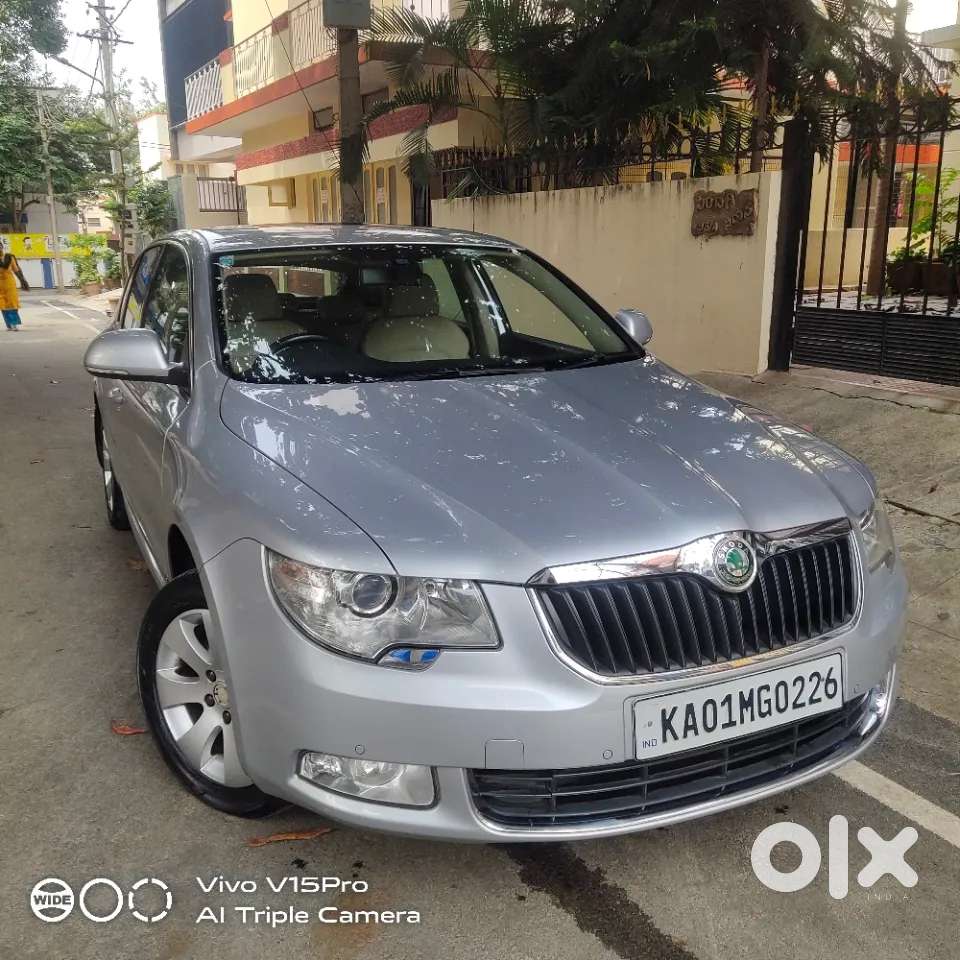 Skoda Superb, 2010, Petrol
