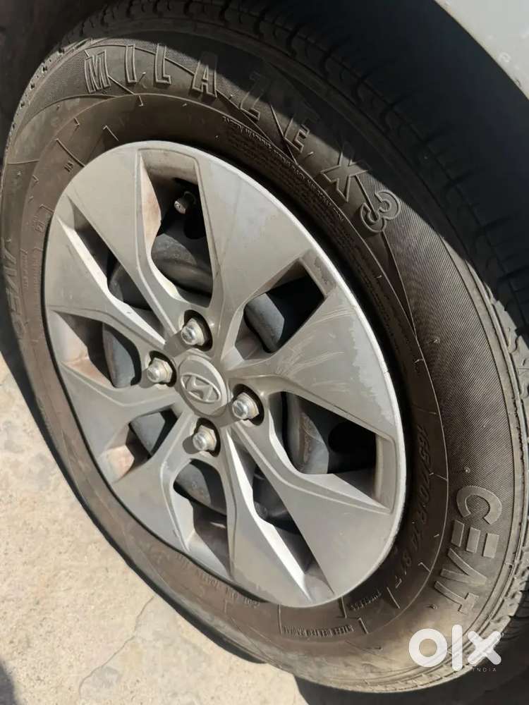 Hyundai Xcent 2016