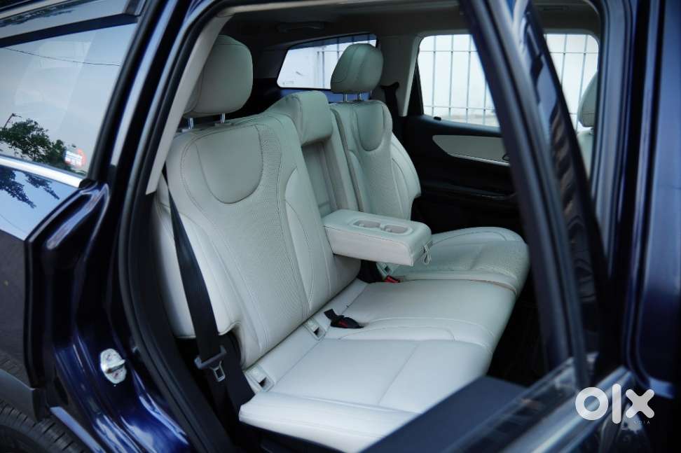 Mahindra Xuv700 2.0 Ax 7 Petrol At Luxury Pack Str, 2024, Petrol