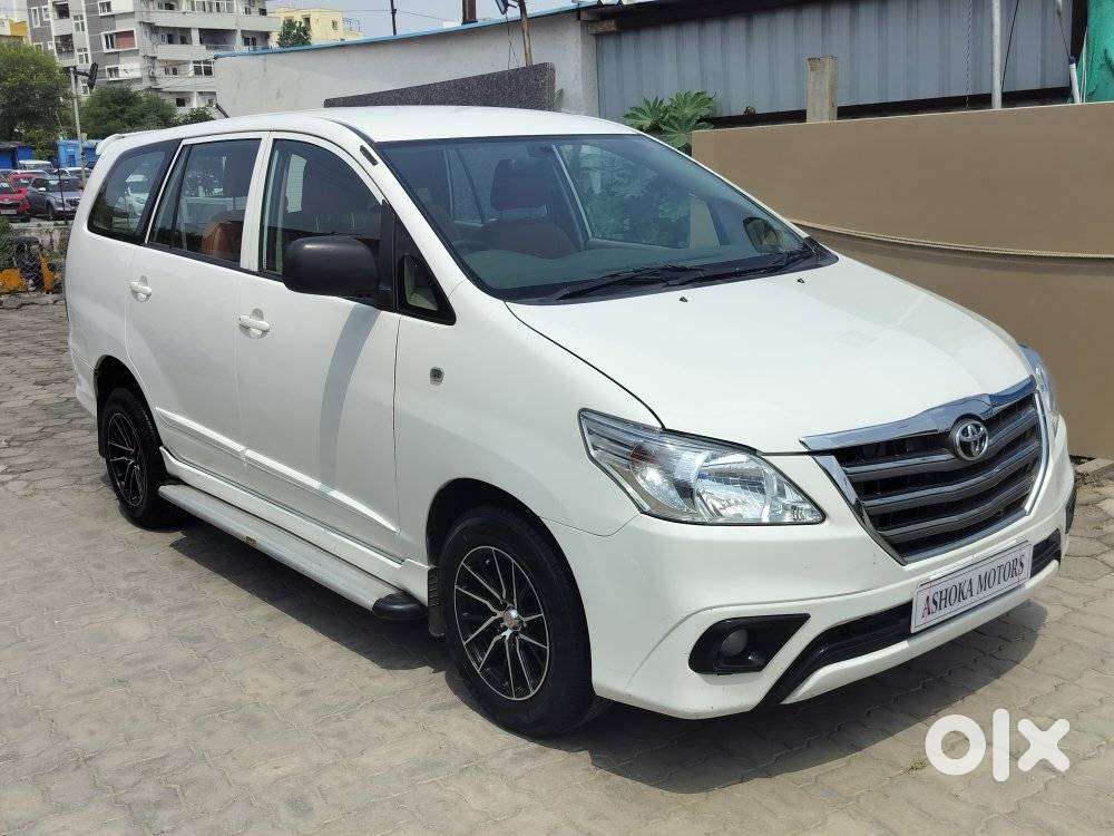 Toyota Innova 2.5 G (diesel) 7 Seater Bs Iv, 2014, Diesel
